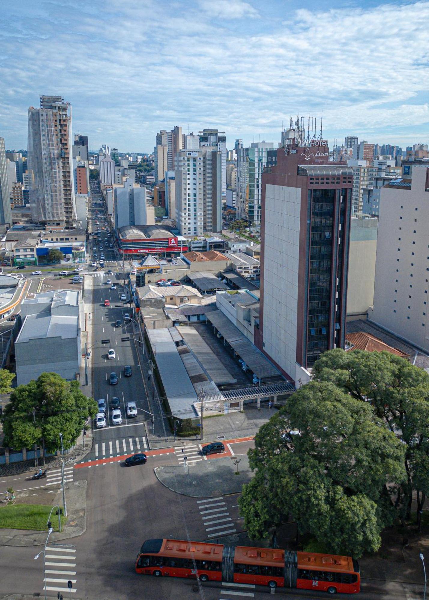 Lizon Curitiba Hotel Eksteriør billede
